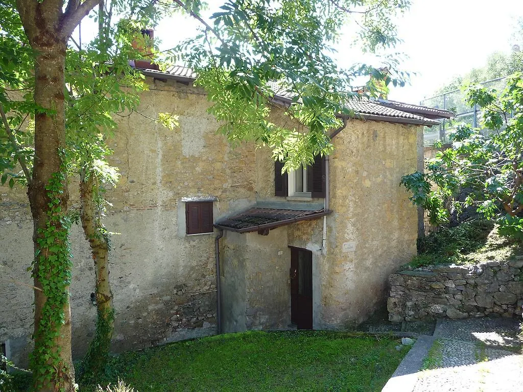 Casa Logo Apartment Plesio Italy